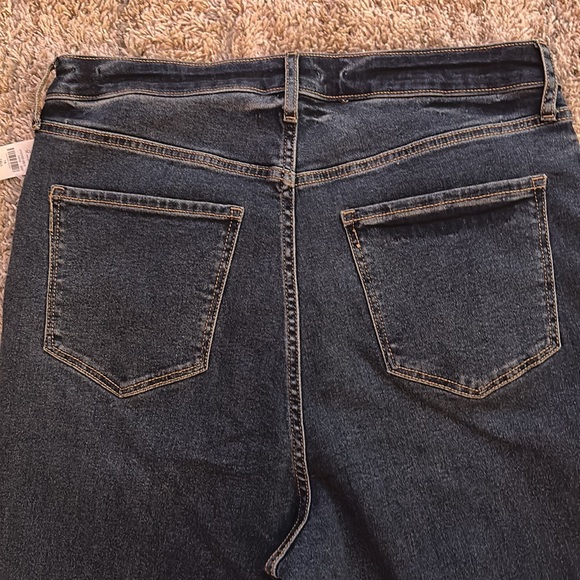 NWT Old Navy Higher high rise cropped flare jeans TALL - Picture 11 of 12